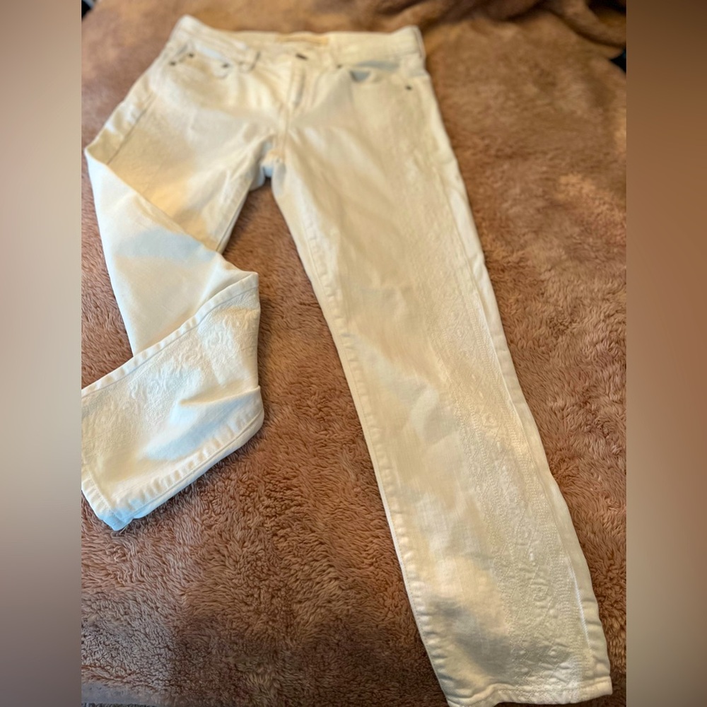 Gap white capris